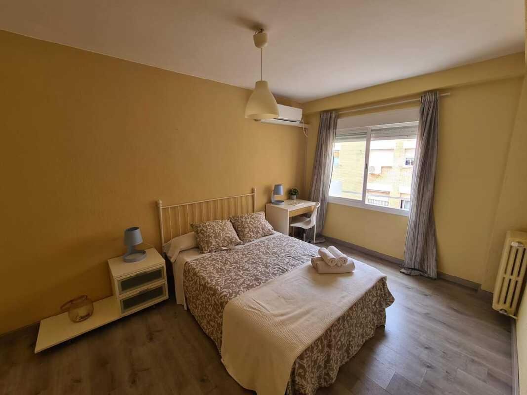 Apartament Dos Torres Frodo - Estacionamiento Privado Gratuito Saragossa Zewnętrze zdjęcie