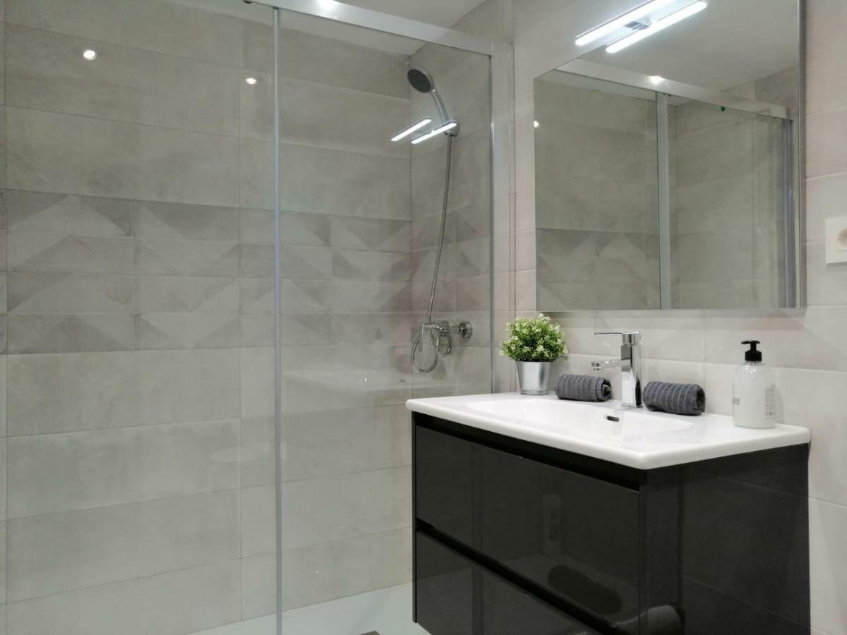 Apartament Dos Torres Frodo - Estacionamiento Privado Gratuito Saragossa Zewnętrze zdjęcie